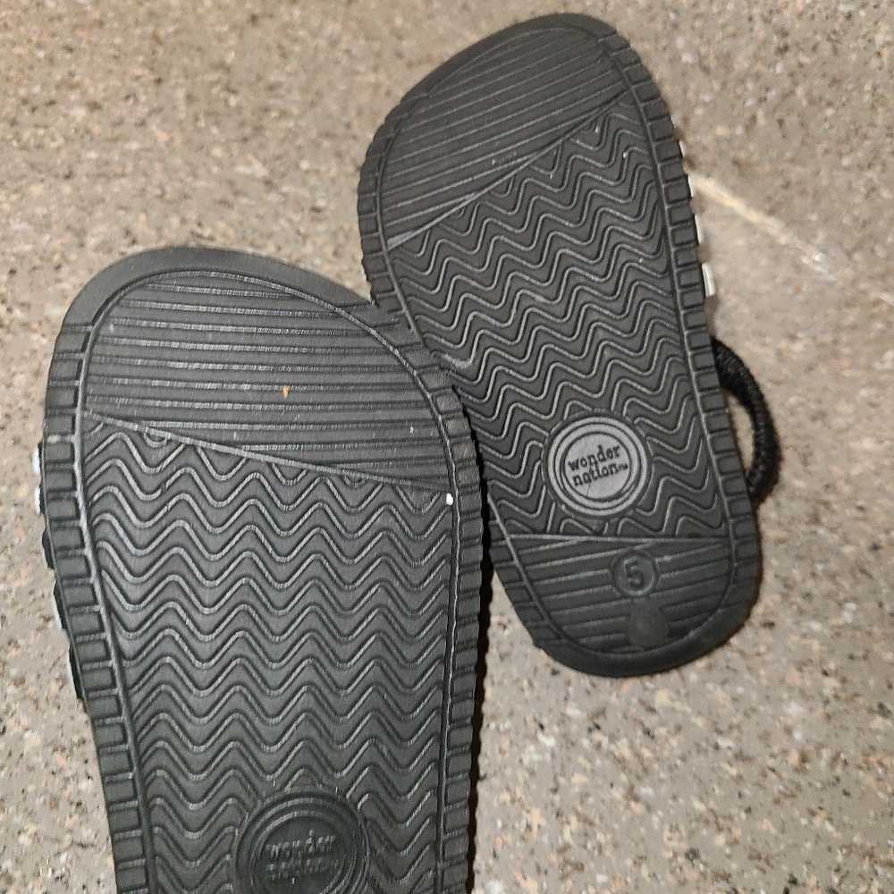 Sandals - Picture 2 of 5